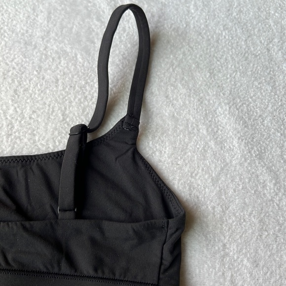 SKIMS Fits Everybody Scoop Neck Bralette - Picture 10 of 13